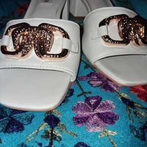 Steve Madden Marcella White Block Heel Mules - Gold Chain Detail - 7.5